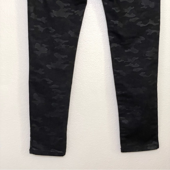 Bevy Flog Shely Pant Black Camo 24 - Picture 9 of 14
